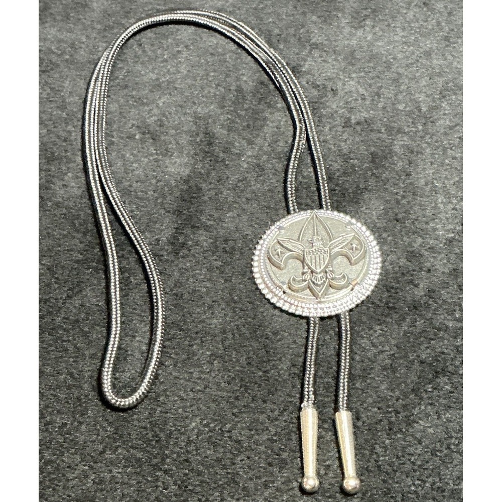 Boy Scouts Bolo Tie BSA Metal Medallion Fleur-de-lis Eagle Stars Stripes Shield